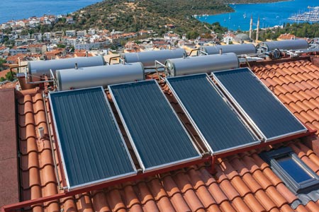 solar water heaters ontop of a roof